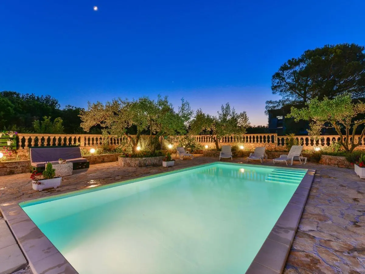 Luxurious Holiday Home With Private Pool Wellness Spa Bibinje Croatia