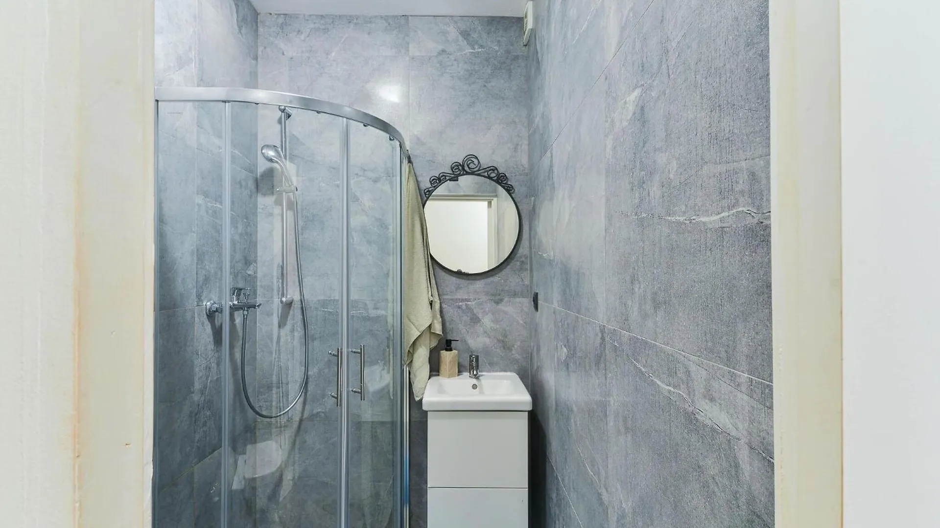 Luxurious Holiday Home With Private Pool Wellness Spa Bibinje